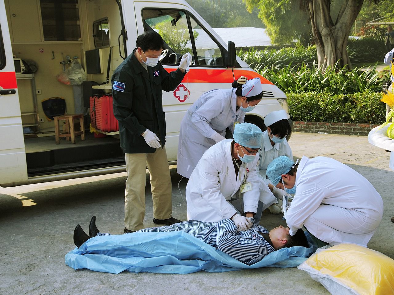 medical-emergency-1057706_1280_min